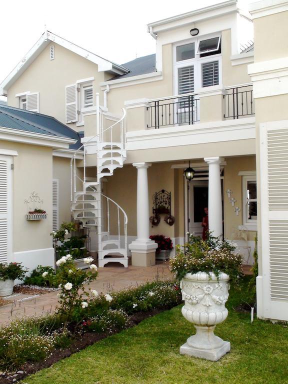 Sandals Beach Villa Hermanus Bagian luar foto