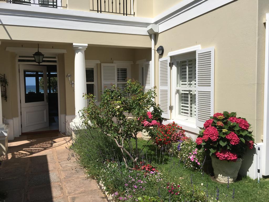 Sandals Beach Villa Hermanus Bagian luar foto